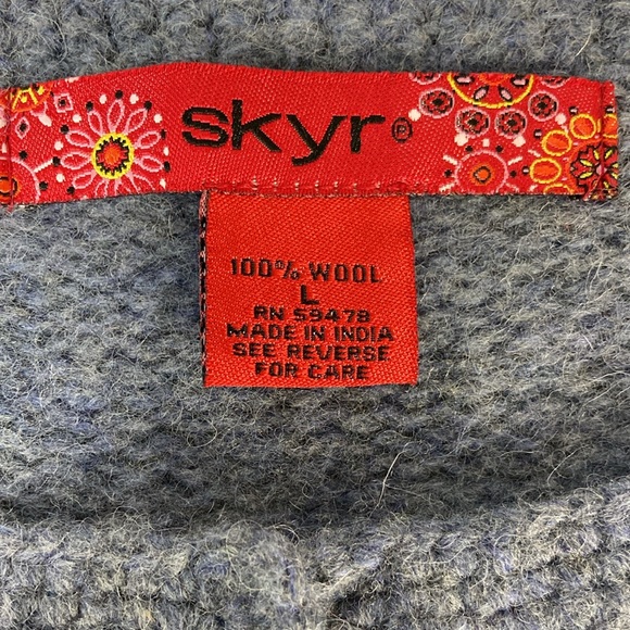 Skyr Blue Nordic Wool Snowflake Cardigan - Picture 9 of 11
